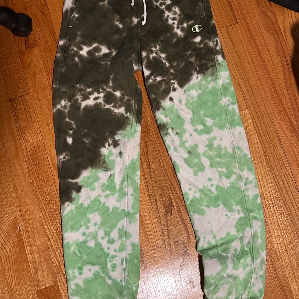 Champions Men’s Green Tye-Dye Sweat Pants